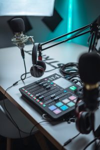 Read more about the article WHY YOU SHOULD START A PODCAST IN 2023